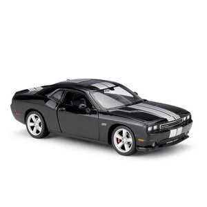 DODGE 2012 Challenger SRT Diecast 1:24 Alloy Model Car - Tokyo Tom's