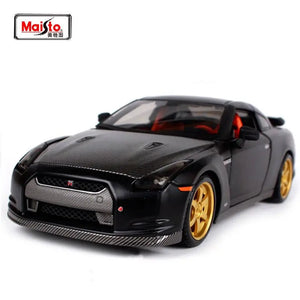 Nissan GTR 2009 GT-R R35 Carbon fiber Charger Metal Diecast 1:24 Scale Model Racing Sport Auto Car